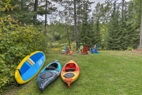 Cozy Eagle River Home with Paddleboard and 2 Kayaks!, Eagle River